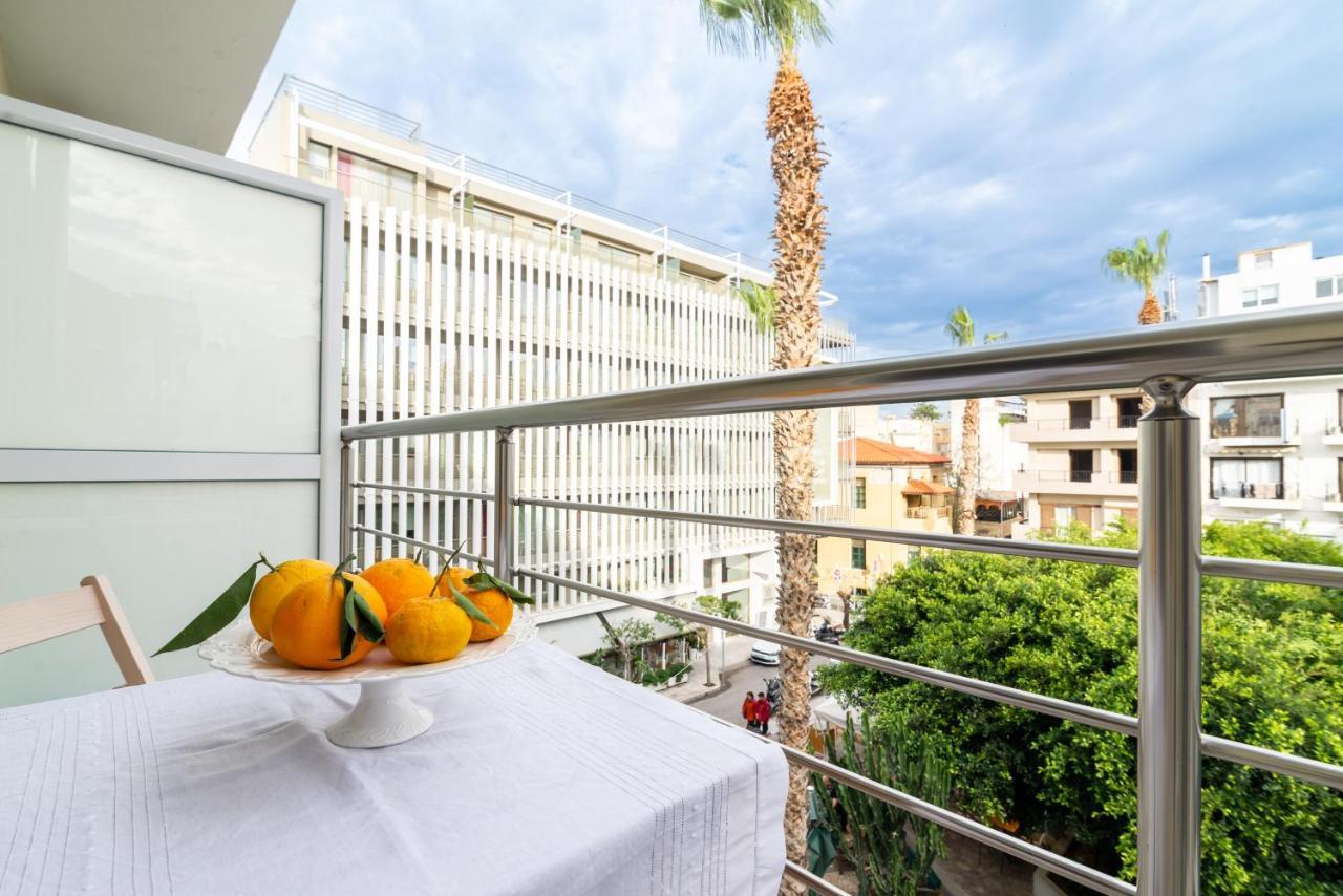 Boutique Apartment With Parkview Heraklion Exteriör bild